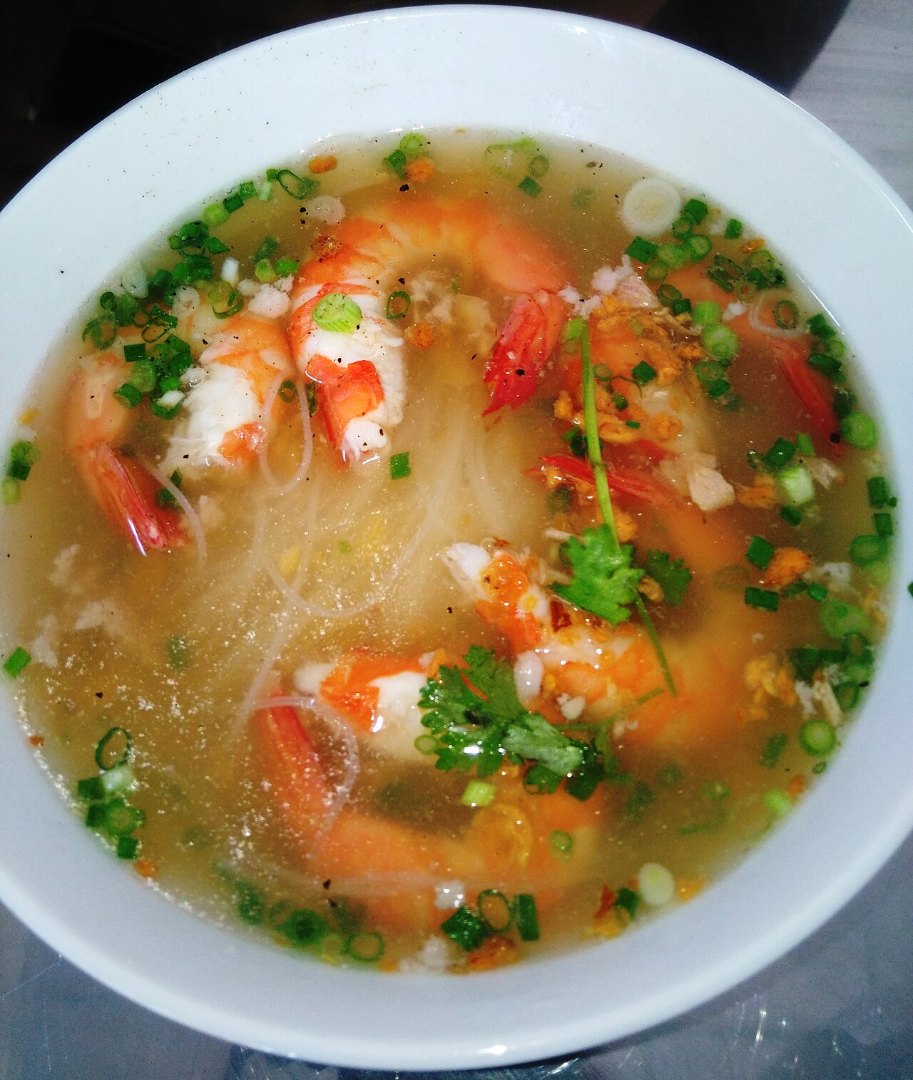 Hủ tiếu Nam Vang với tôm và thịt bằm